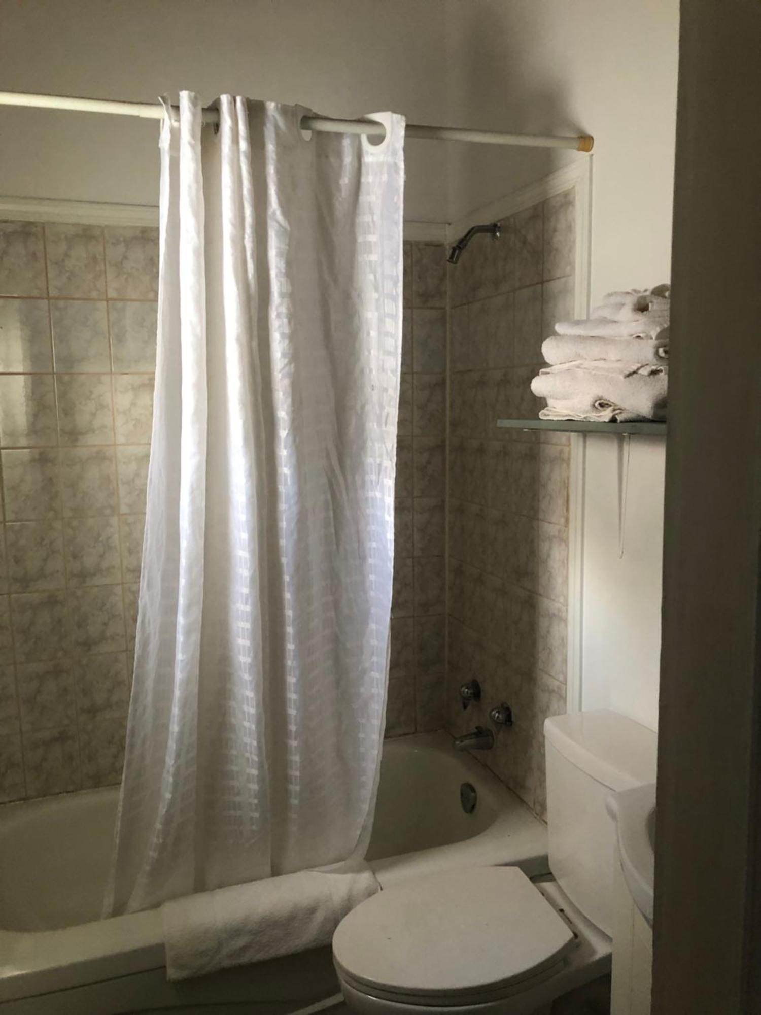 Superlodge Lloydminster Kültér fotó